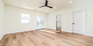 1946 Corson Street Gallery 15