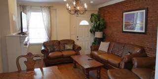 Renovated 5 Bed / 3.5 Bath in South End – 1,836 Sq Ft – W/D in Unit – 9/1 Gallery 6