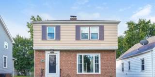 3872 Grosvenor Road Gallery 1