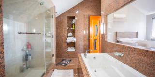 521 W Broadway Gallery 21