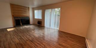 2 Bedroom Condo in Lake Oswego Gallery 9