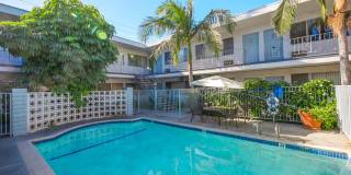 15925 Victory Blvd. Gallery 20
