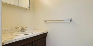 2 Bedroom, 1.5 Bath Townhouse Gallery 10