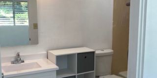 1 BEDROOM, 1BATH UNIT UTILITIES INCLUDED-PEARLCITY Gallery 6