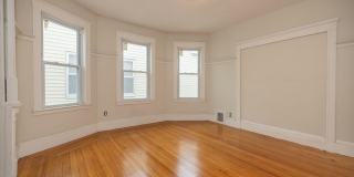 Great 4 Bed Available 9/1/26 Gallery 9