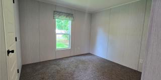 24048 ERMINE ROAD Gallery 17