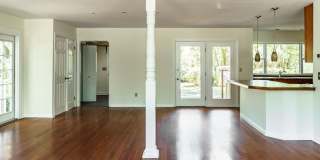 Coastal Charm in the Heart of Port Royal Gallery 11