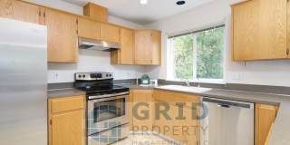 Spacious 4 Bedroom Home in Beaverton On Quiet Cul-De-Sac Gallery 8
