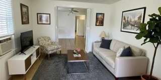 3423 IBERVILLE Street Gallery 3