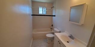 43 Madison Place Gallery 8