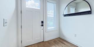 Welcome to 2737 Shenandoah Ave – a modern townhome for rent in Charlotte located in the highly sought-after Chantilly neighborhood Gallery 4