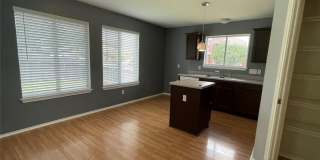 Great well-kept home in South Creek! Great well-kept home in South Creek! Gallery 8