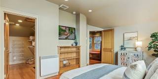 Quintessential Greenlake 4 Bed 3 Bath Home Gallery 13