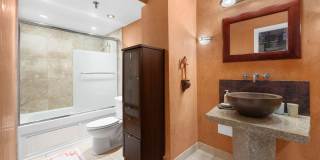 Lakefront Loft in a Historical Building with Every Convenience Gallery 9