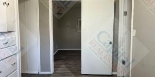 Charming 2 Bedroom Charming 2 Bedroom Gallery 13