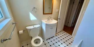 3 Bedroom / 2 Bath Home - Bespoke Elegance in the University District! Gallery 33