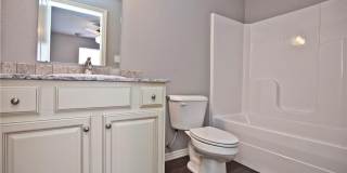 4 Bed 4.5 Bath Townhouse just mins away from the University! Gallery 21