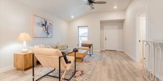 5552 Auburn Street Gallery 2