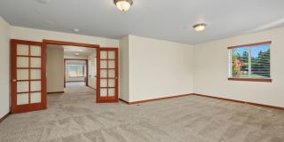 4BR, 2.5 Bath + Loft DuPont Home Gallery 21