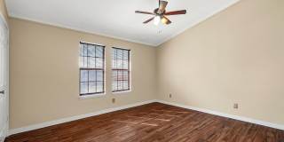 2 Bedroom 2.5 Bath 2 Car Carport - town house Gallery 15
