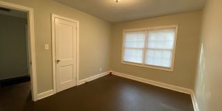 Room in 3 Bedroom Home at Remount Rd Gallery 24