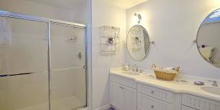 209 1st Avenue Gallery 14