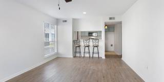 LSU 1 Bedroom UPDATED Condo for Lease Gallery 6