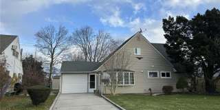 33 Clarissa Drive Gallery 1