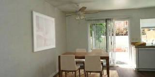 Lovely 2 bedroom townhouse Gallery 7