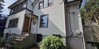 Huge Bremerton 4 Bedroom, Double Bonus Rooms, Builts Ins & More. Right Next to PSNS! Huge Bremerton 4 Bedroom, Double Bonus Rooms, Builts Ins & More. Right Next to PSNS! Gallery 1