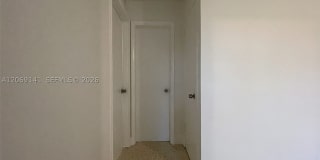 510 NE 4th Ave Gallery 14