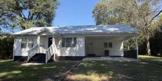 1508 NE Ninety Seven Springs Road Gallery 1