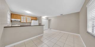 9751 Wayne Ave Gallery 1