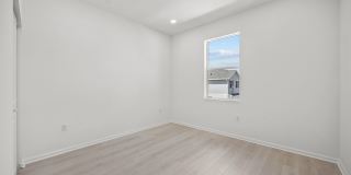 4520 Longwood Lake Square Gallery 41