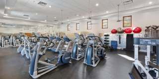 Bright 2BD/2BA Townhouse in Serra Mesa with Balcony, Fireplace & Resort-Style Amenities Gallery 30