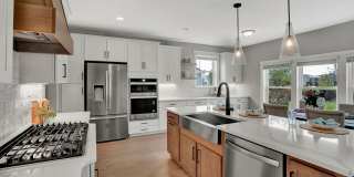 Beautiful 4 Bedroom 3 bath Model home for Rent in Shearwater! Amenities Included! Gallery 1