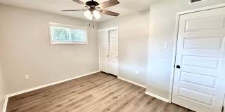 Updated 3 Bedroom Home with Large Fenced Yard in Land O' Lakes Gallery 16