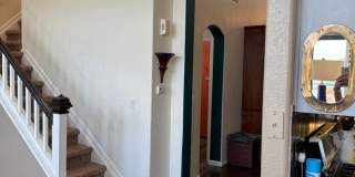 Move in Special- Beautiful Furnished 3 Bedroom/2.5 Bathroom Single Family Home with Flexible Lease terms. Gallery 9