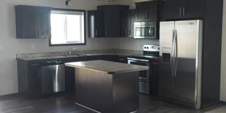 4 Bed 3 Bath Single Family Home Gallery 1