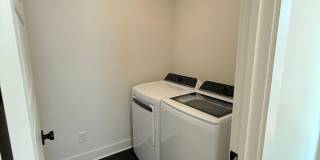Awesome New Construction 5BR House Close to Campus Gallery 10