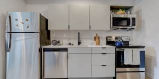 The Ayva Midtown Gallery 23