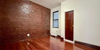 24-26 West 125 St Gallery 7