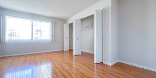 718 N Monterey St Gallery 43