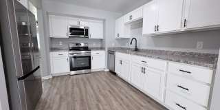 Newly Renovated 3 Bedroom 2 Bath w/ Flex Room Located in a Sought-after Neighborhood! Gallery 40