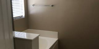 Beautiful Single-Level 3 Bedroom, 2 Bathroom Home in Maricopa Gallery 12