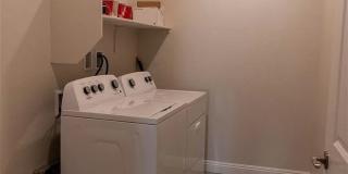 92 Lake Oasis Street Gallery 27