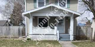 3 BR Home near Lakeside Park Gallery 1
