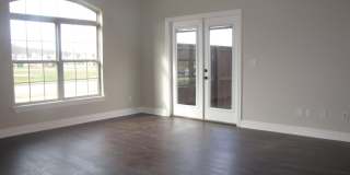STUNNING 4 Bedroom, 2.5 Bathroom, 2 Car Garage In Fayetteville, AR Gallery 10