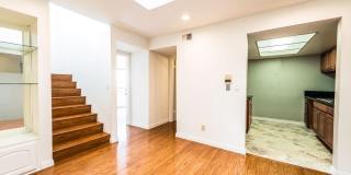 Modern Style 3 Bed / 3 Bath Townhouse + Bonus Room in North Alhambra! Gallery 3