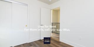 Townhome - 3 Bedrooms-2.0 Baths - Cudahy Gallery 11